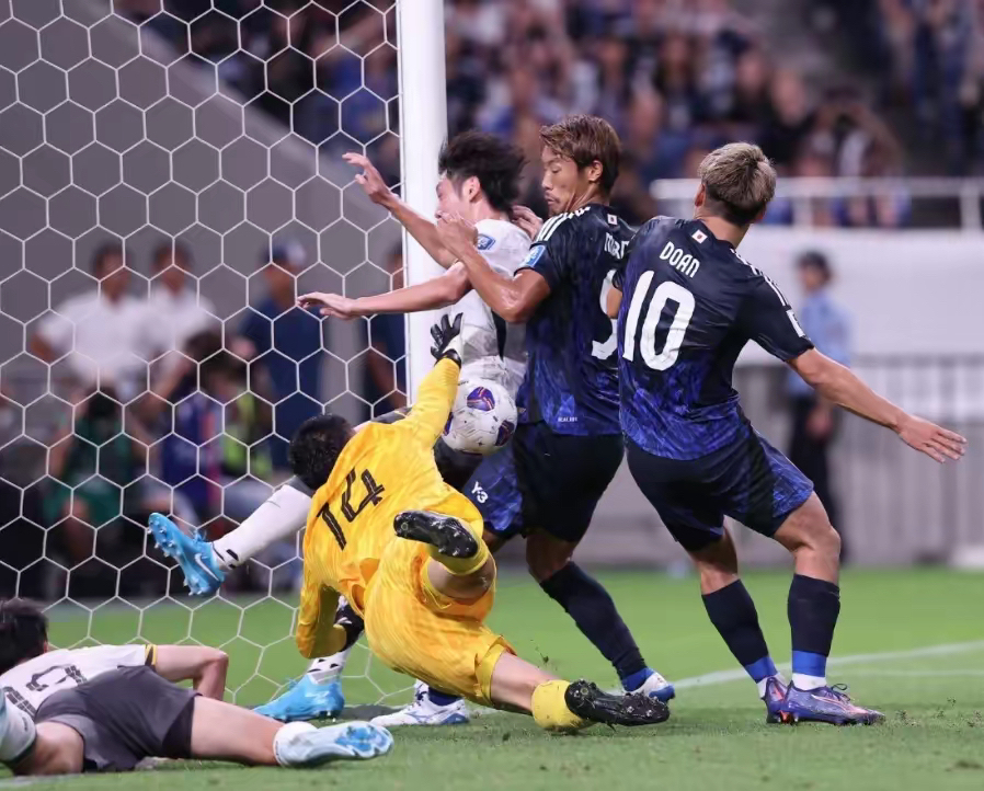 盐城球迷热血排练迎战南通